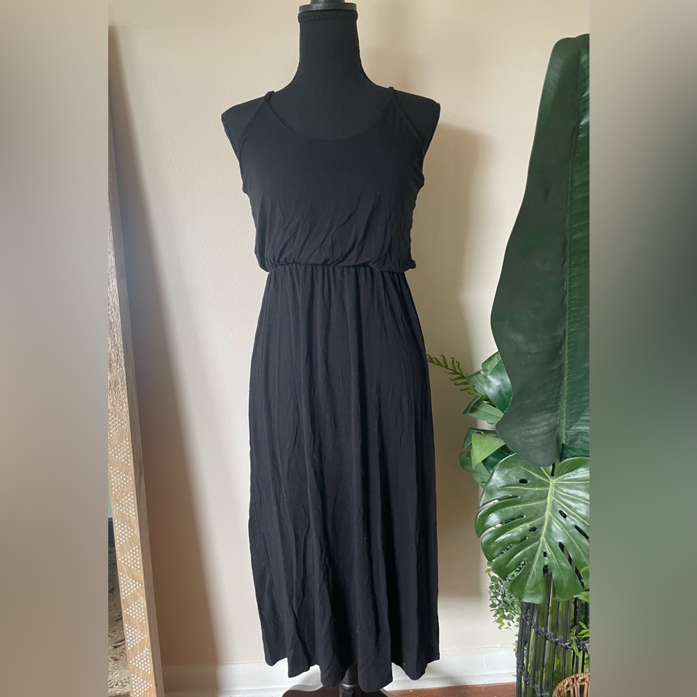 Olivia Rae Black Sleeveless Maxi Dress